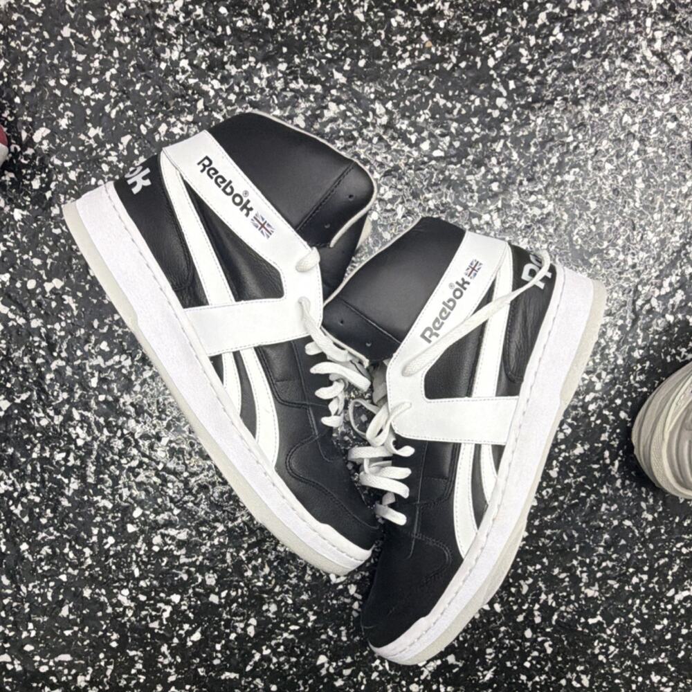 Reebok High Top Men's Athletic Sneakers Black White Lace Up US 13 Style 059503